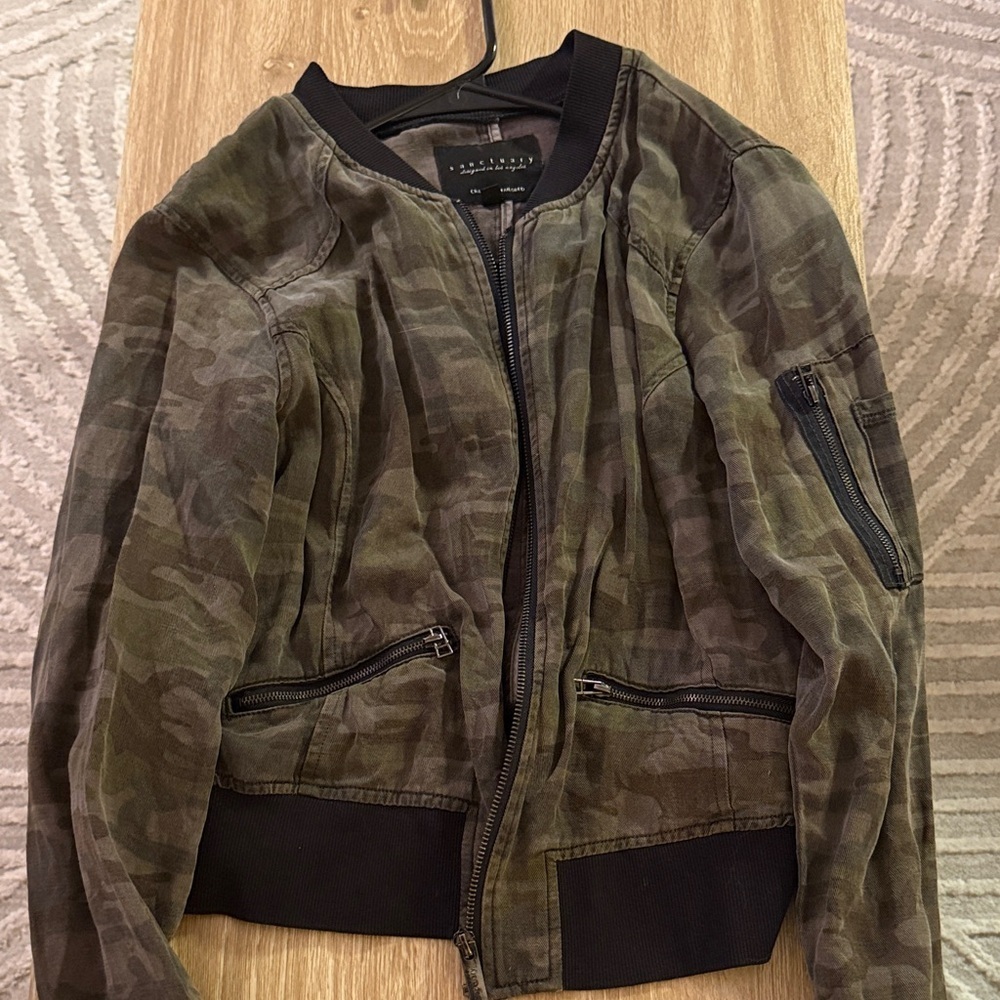 Sanctuary Camo-Print Olive Bomber Jacket with Black Trim - Picture 3 of 6